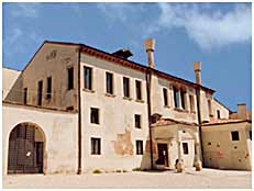 photos museums churches st. museo civico santa caterina